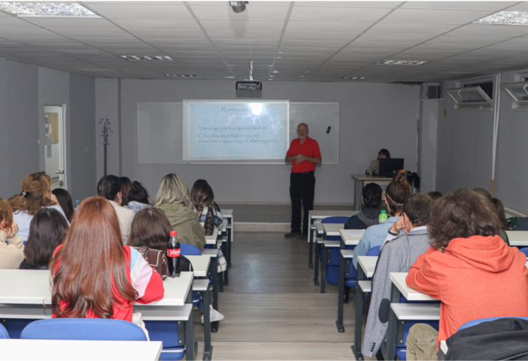 Patrick McNulty held public lecture “USA CONSTITUTIONAL LAW” at IBSU